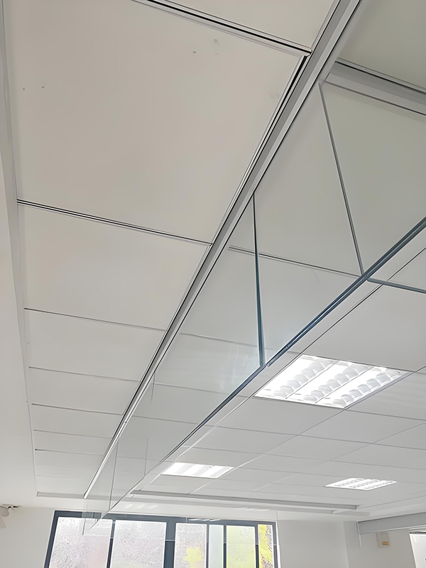 长安玻璃长安挡烟垂壁