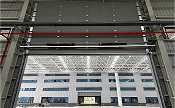 长安工业提升门