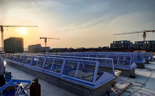 消防长安排烟窗工作原理