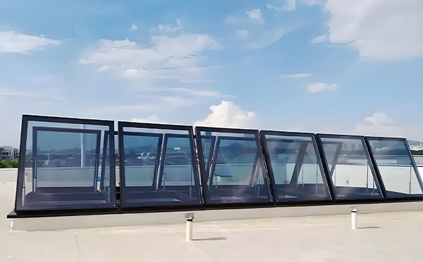 长安排烟窗有效面积计算方法与应用